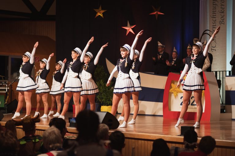 270 – Prunksitzung 2022 – 270 – Sternschnuppen Bockeroth