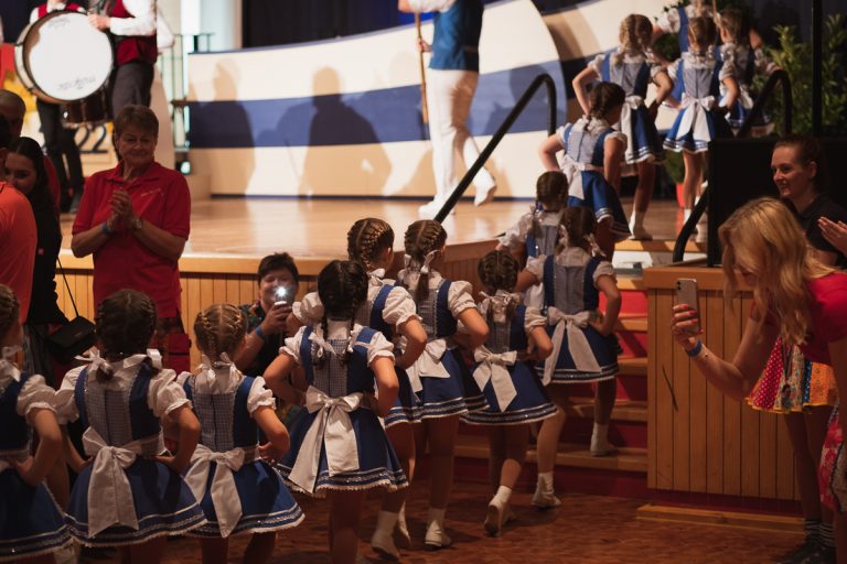 36 – Prunksitzung 2022 – 036 – Sternschnuppen Bockeroth