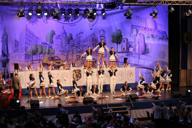 Sternschnuppen_bockeroth_wiesse_Mueuess_Prunksitzung_2